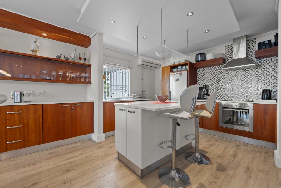3 Bedroom Property for Sale in Camps Bay Western Cape